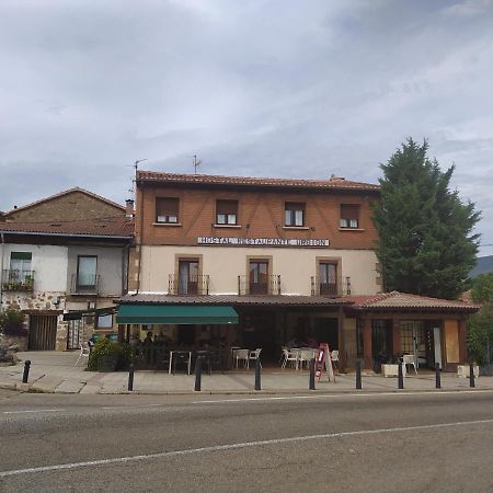 Hostal Urbion Vinuesa Luaran gambar