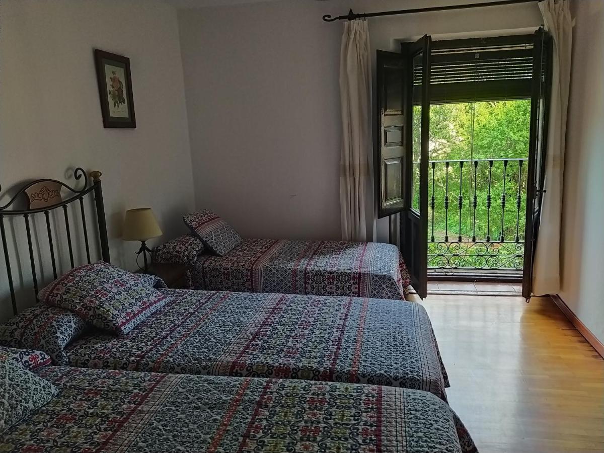 Hostal Urbion Vinuesa Luaran gambar